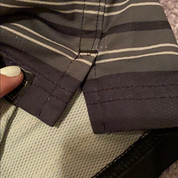 Nike Dry-Fit Men’s Collared Striped Shirt - Picture 9 of 9